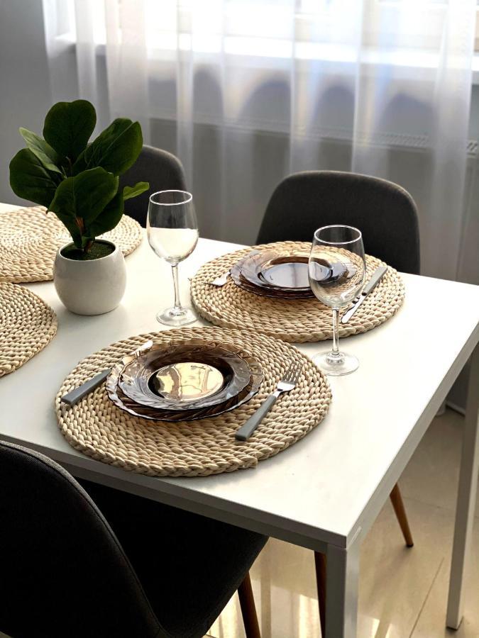 Royal Reed Apartments Năvodari Eksteriør billede