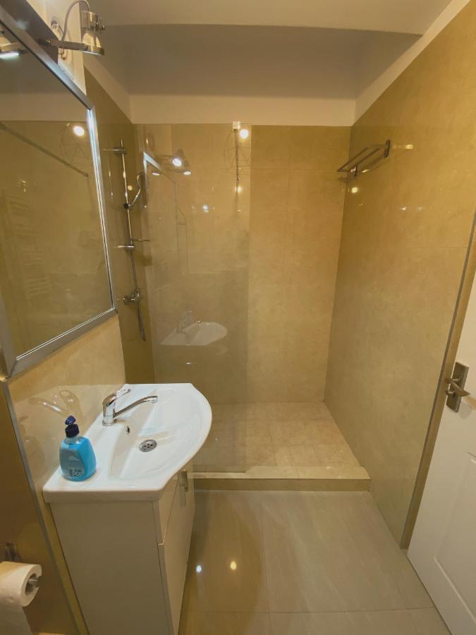 Royal Reed Apartments Năvodari Eksteriør billede