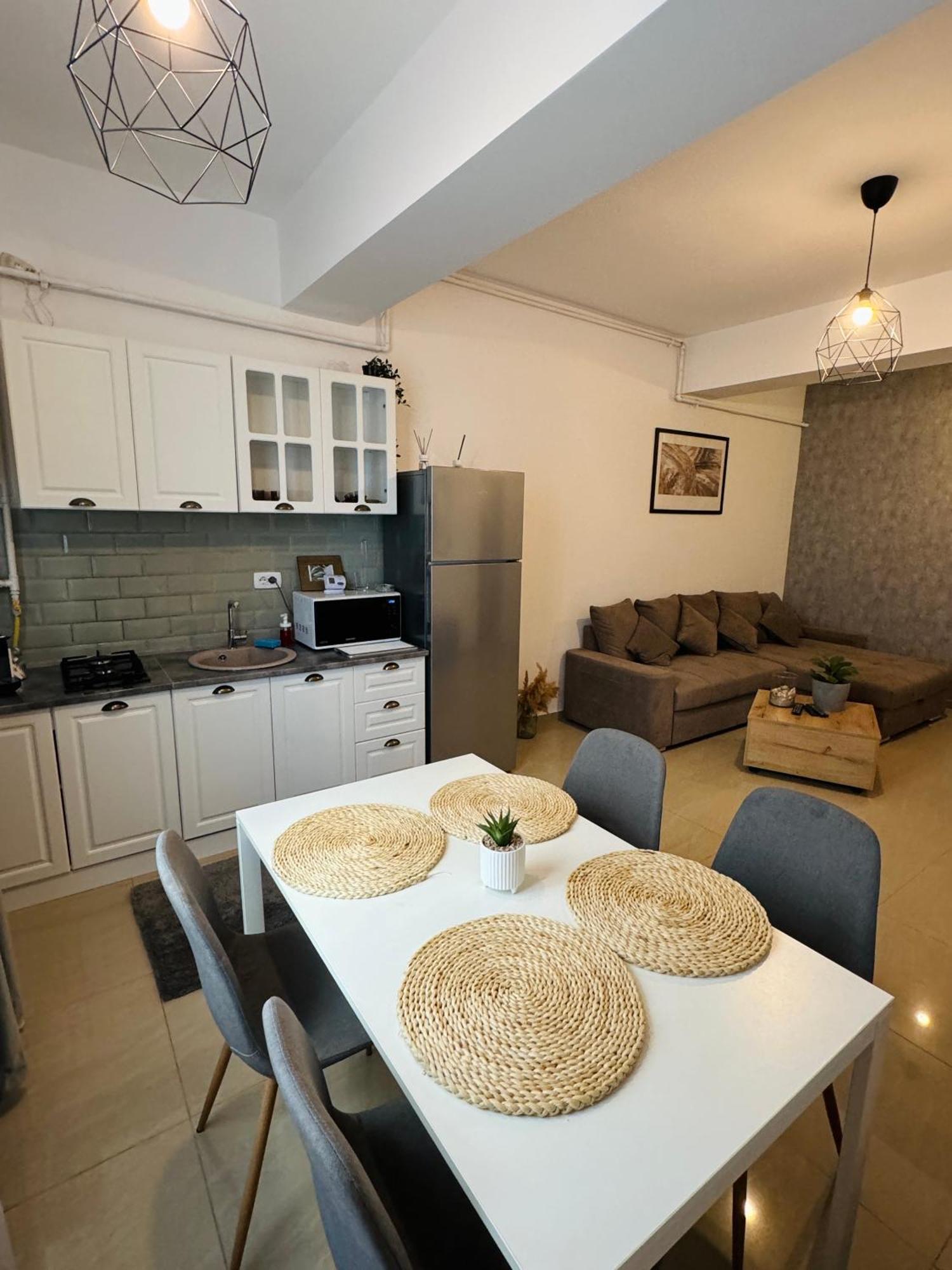 Royal Reed Apartments Năvodari Eksteriør billede